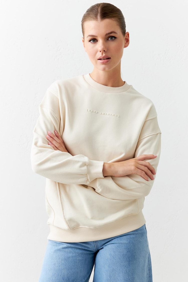 Krem Baskı Ve Bisiklet Yaka Uzun Kollu Omuz Detaylı Sweatshirt Kadın Kategorisiz modelleri