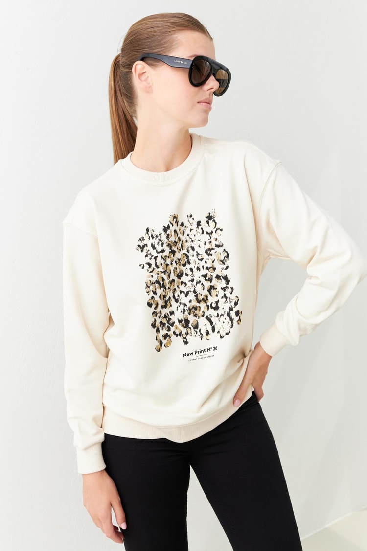 Krem Bisiklet Yaka Uzun Kollu Sweatshirt  Kadın Kategorisiz modelleri