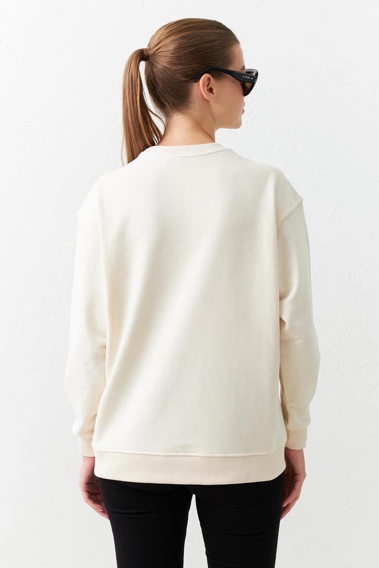 Krem Bisiklet Yaka Uzun Kollu Sweatshirt  Kadın Kategorisiz modelleri