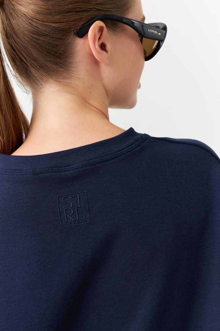 Lacivert Bisiklet Yaka Uzun Kollu Sweatshirt Kadın Kategorisiz modelleri
