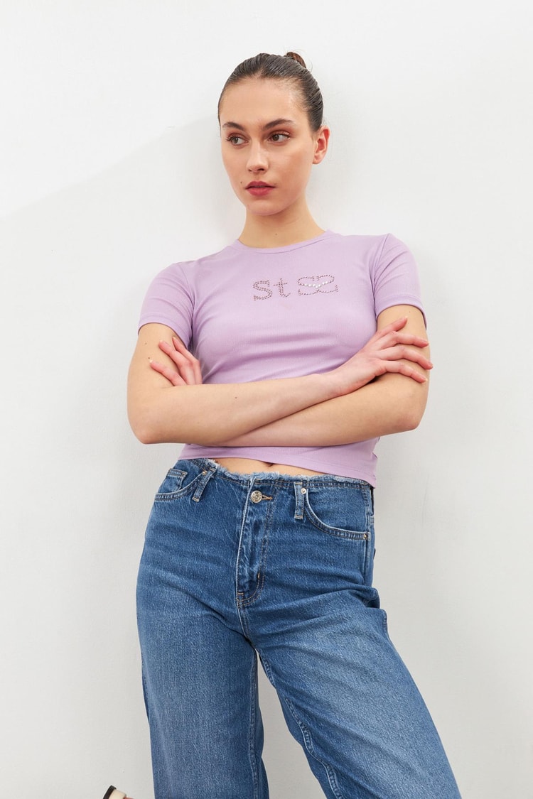 Lila Taşlı Kısa Kollu T-Shirt Kadın T-Shirt modelleri