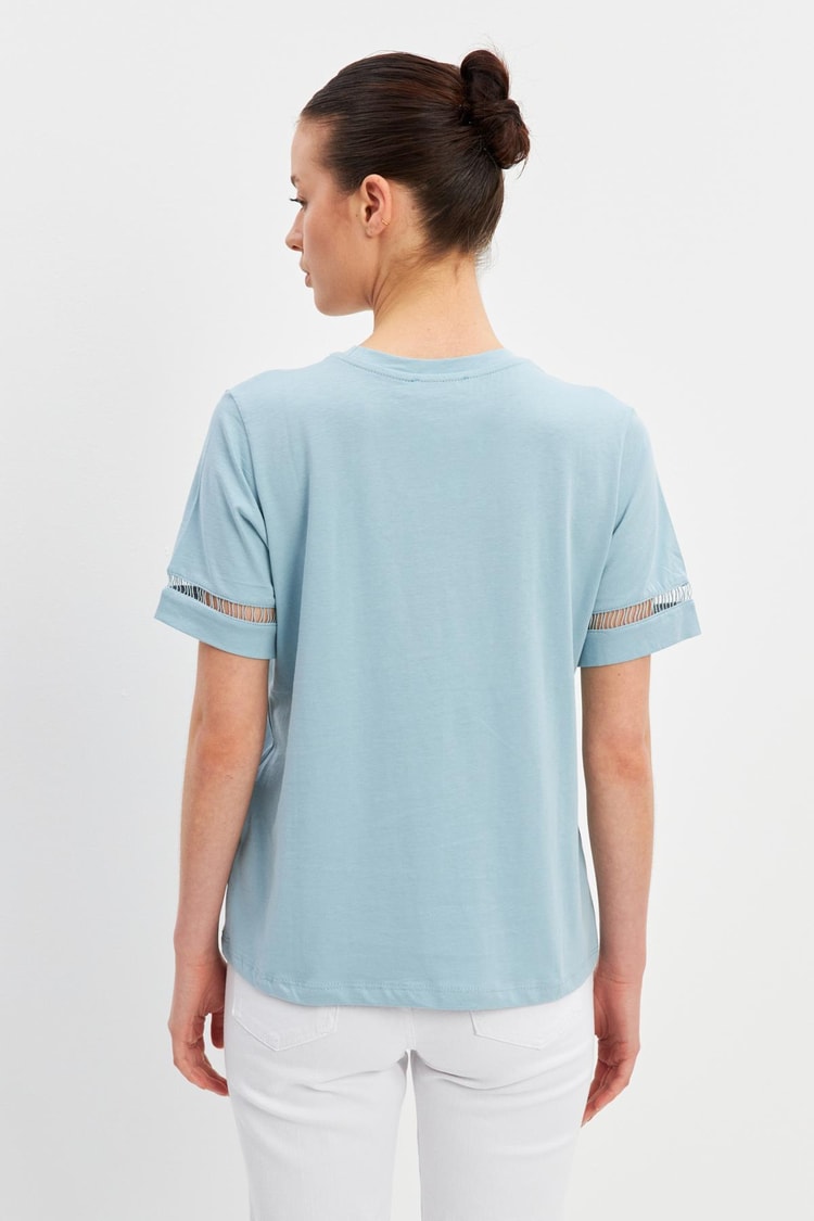 Mavi Baskılı Kol Ve Omuzda Örme Detaylı Bisiklet Yaka T-Shirt Kadın T-Shirt modelleri