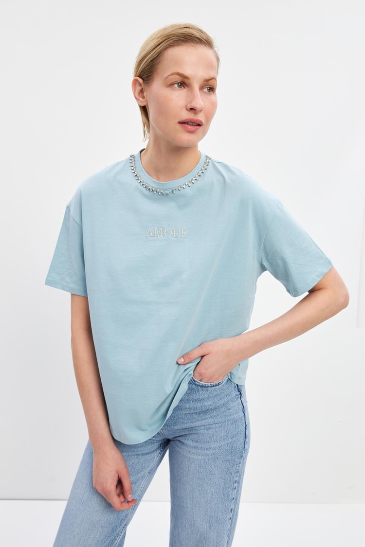 Mavi Bisiklet Yaka Taş Detayllı Mini Baskılı T-Shirt Kadın Kategorisiz modelleri