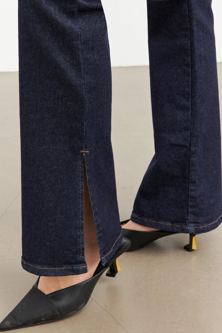 Mavi Bol Paça Kot Pantolon Kadın Jean modelleri