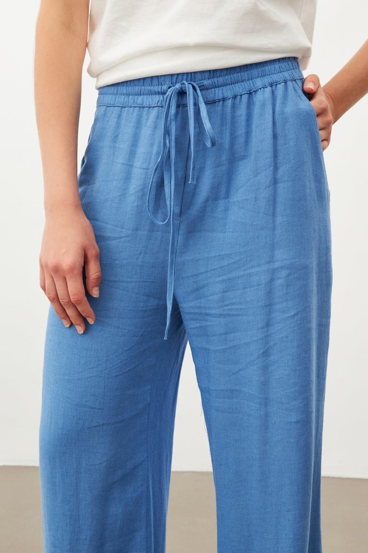 Mavi Geniş Kesim Beli Lastikli Pantolon Kadın Pantolon modelleri