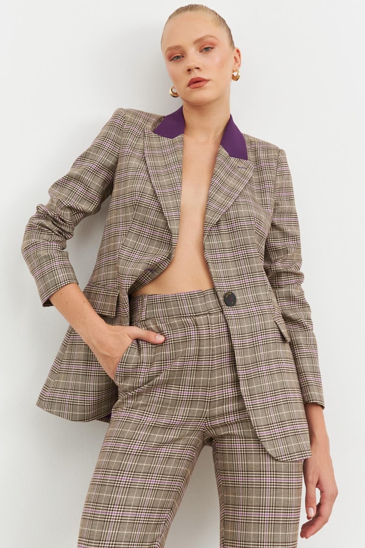 Mor-Kahve Lila Yaka Detaylı Blazer Ceket Pantolon Ekose Takım Kadın Takım Elbise modelleri