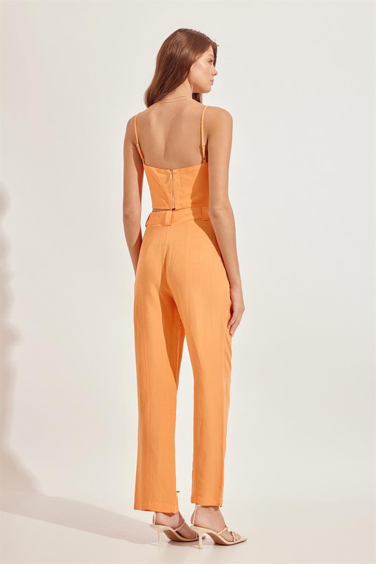 Oranj Pencere Detaylı İnce Askılı Crop Bluz Yüksek Bel Bol Paça Pantolon Takım Kadın Takım Elbise modelleri
