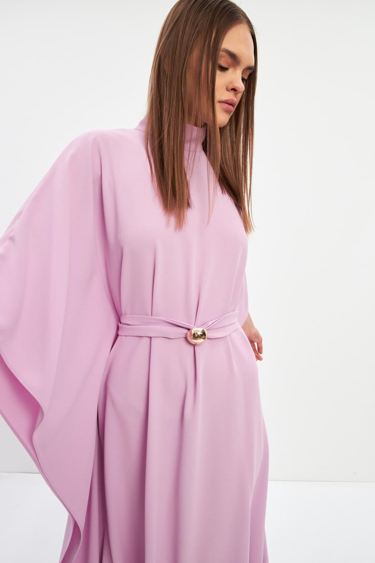 Pembe Bel Detaylı Balıkçı Yaka Uzun Kollu Midi Boy Elbise Kadın Günlük Elbise modelleri