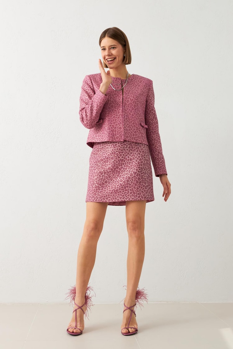 Pembe Leopar Desenli Mini Etek Ceket Takım Kadın Kategorisiz modelleri