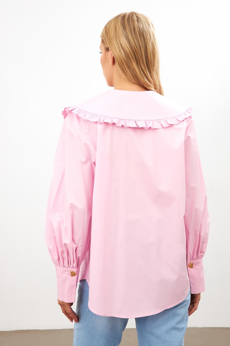 Pembe Yaka Ve Düğme Detaylı Uzun Kollu Gömlek Kadın Gömlek modelleri