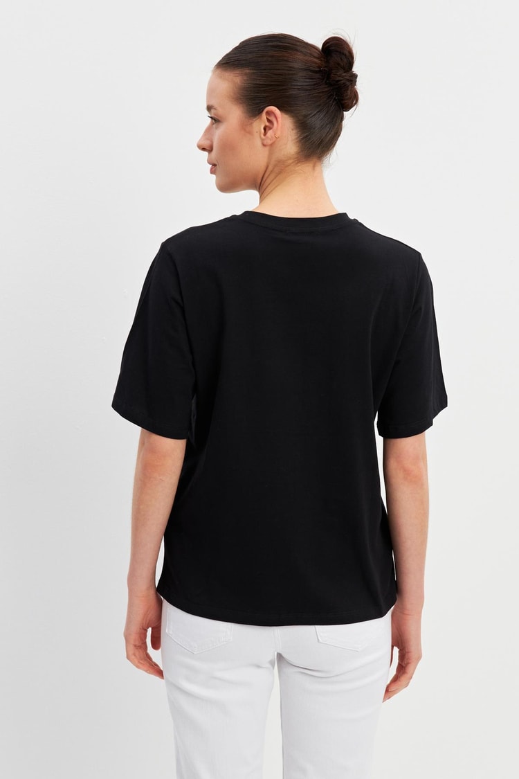 Siyah Baskı Detaylı Basic Bisiklet Yaka T-Shirt Kadın T-Shirt modelleri