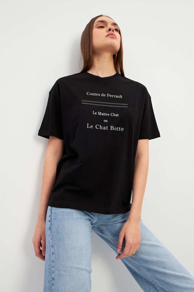 Siyah Baskı Detaylı Bisiklet Yaka Basic T-Shirt Kadın T-Shirt modelleri
