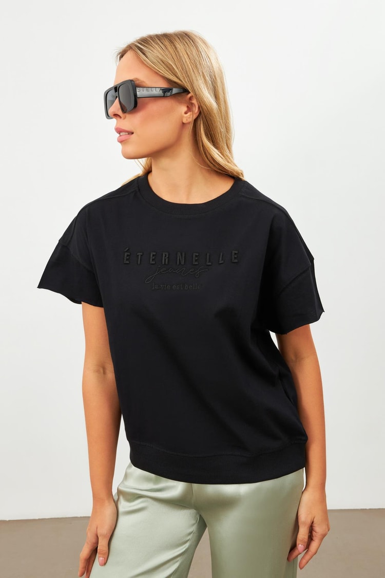 Siyah Baskı Detaylı Bisiklet Yaka T-Shirt Kadın T-Shirt modelleri