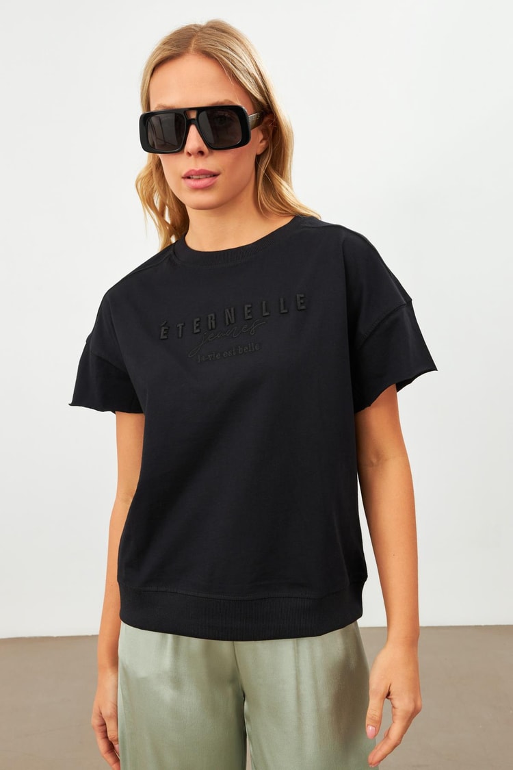 Siyah Baskı Detaylı Bisiklet Yaka T-Shirt Kadın T-Shirt modelleri