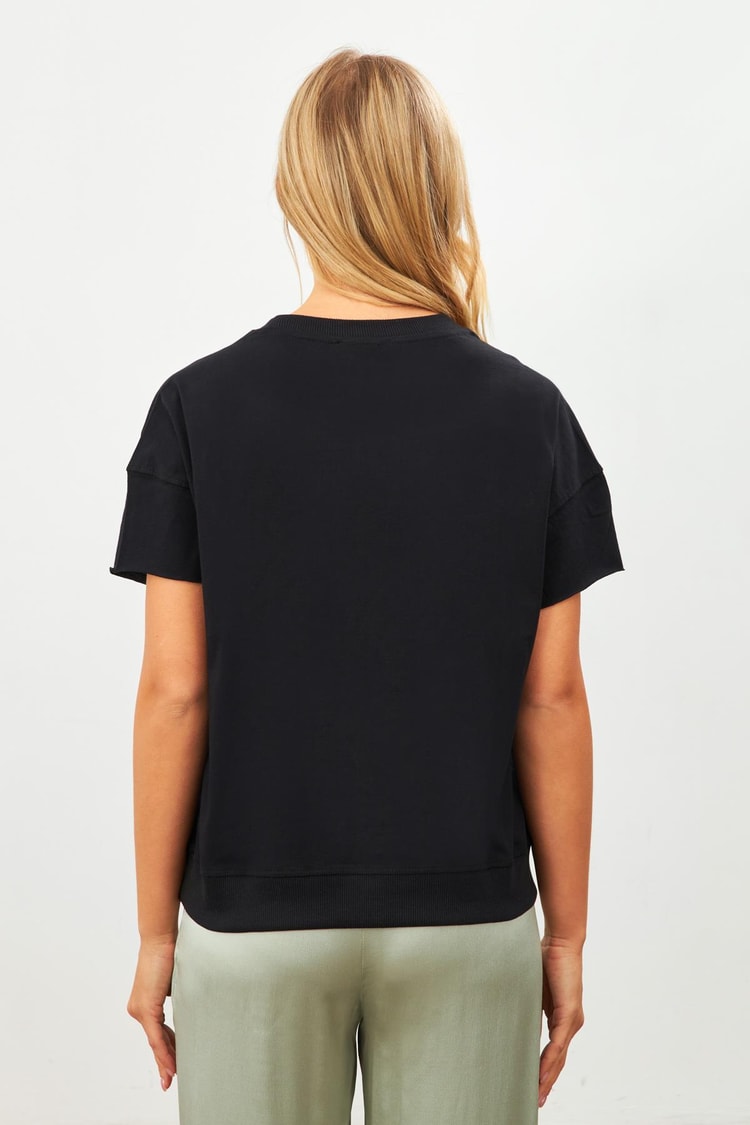 Siyah Baskı Detaylı Bisiklet Yaka T-Shirt Kadın T-Shirt modelleri