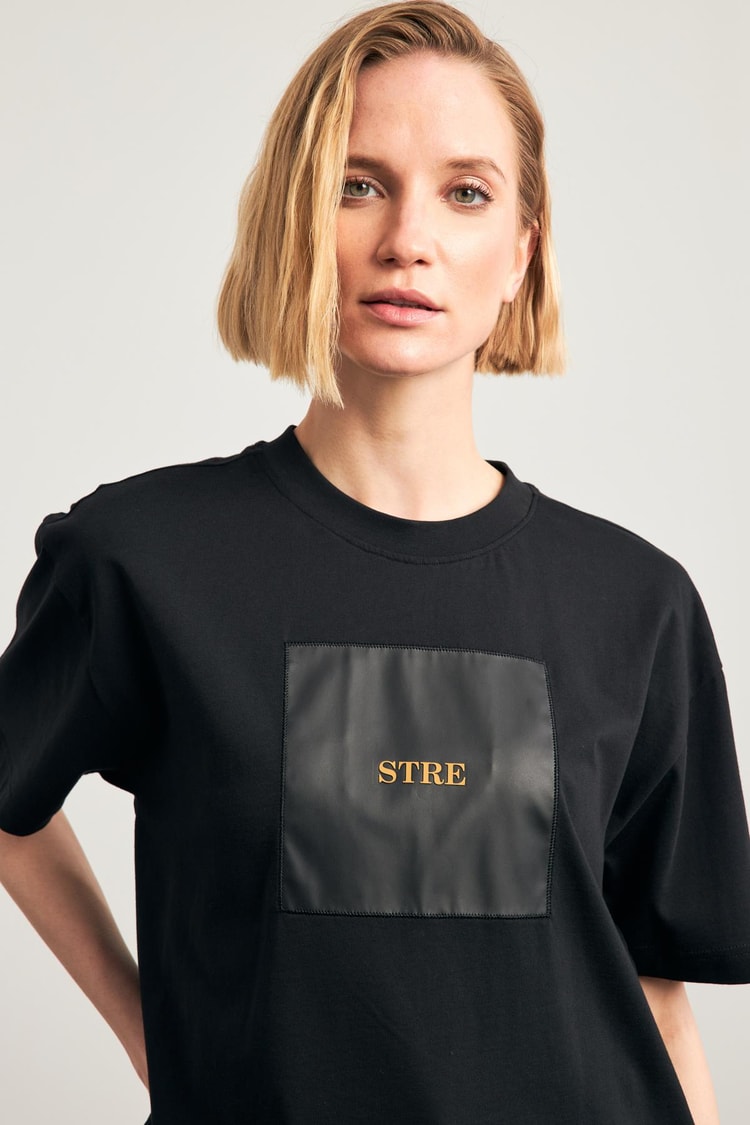 Siyah Baskı Detaylı Bisiklet Yaka Kısa Kollu T-Shirt Kadın T-Shirt modelleri