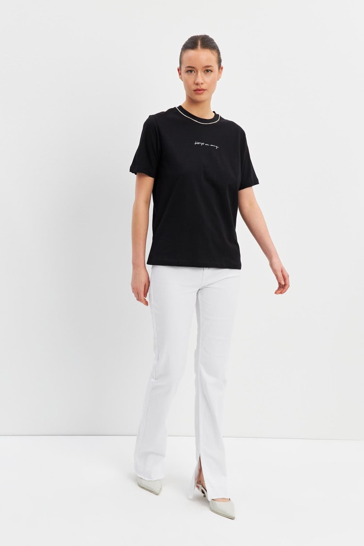Siyah Bisiklet Yaka Taş Detaylı Baskılı Basic T-Shirt Kadın T-Shirt modelleri