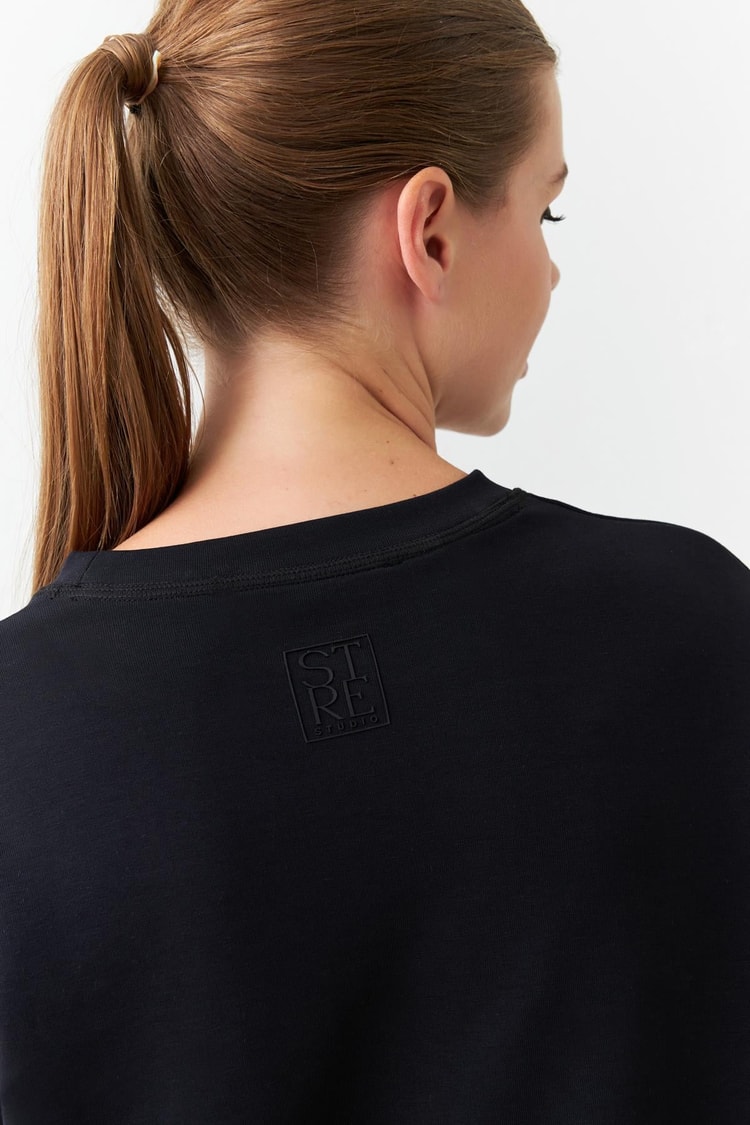 Siyah Bisiklet Yaka Uzun Kollu Sweatshirt Kadın Kategorisiz modelleri