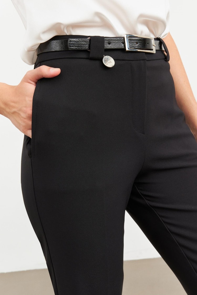 Siyah Kemerli Pantolon Kadın Pantolon modelleri