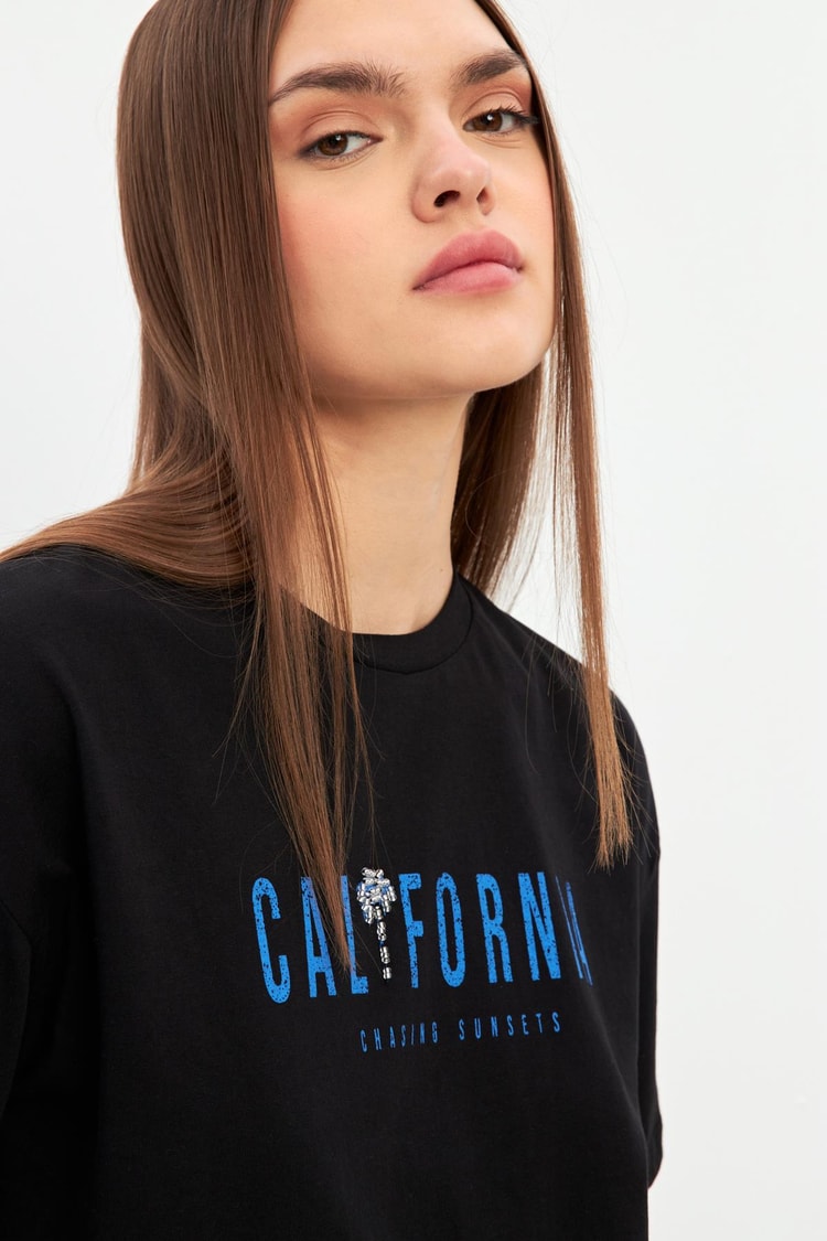 Siyah Kısa Kollu Baskılı Bisiklet Yaka T-Shirt Kadın T-Shirt modelleri