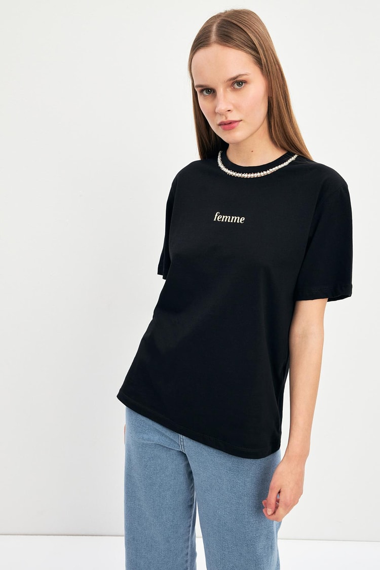 Siyah Mini Baskı Ve Taş Detaylı Bisiklet Yaka Kısa Kollu T-Shirt Kadın Kategorisiz modelleri