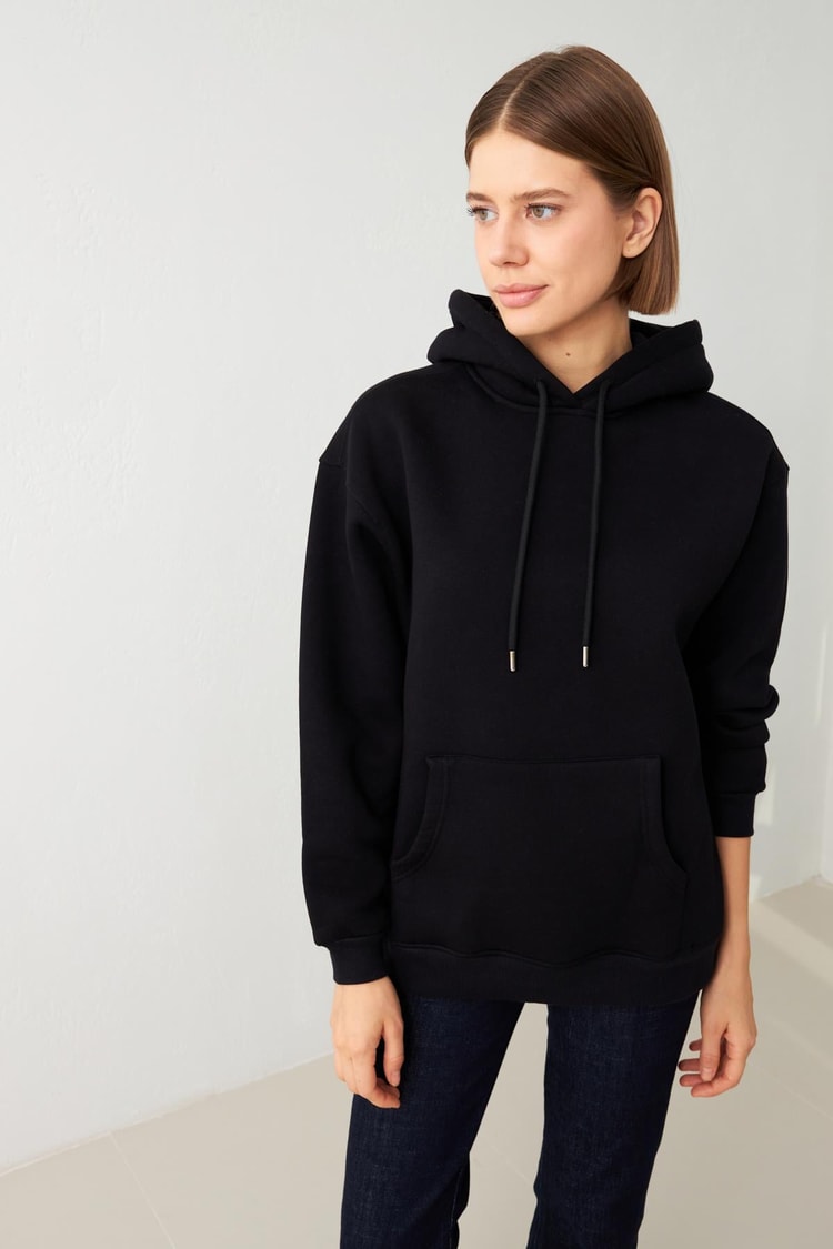 Siyah Şapka Ve Cep Detaylı Uzun Kollu Sweatshirt Kadın Kategorisiz modelleri
