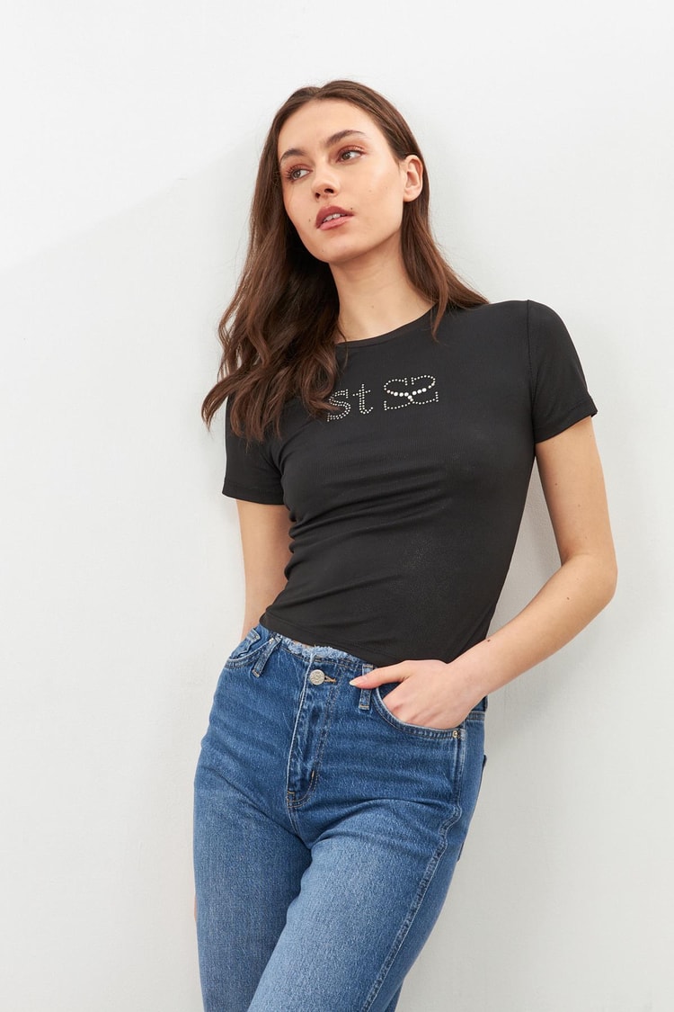 Siyah Taşlı Kısa Kollu T-Shirt Kadın T-Shirt modelleri