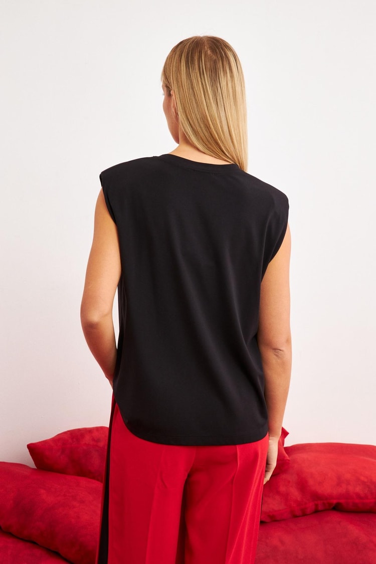 Siyah Vatkalı 0 Kol Bisiklet Yaka T-Shirt Kadın T-Shirt modelleri