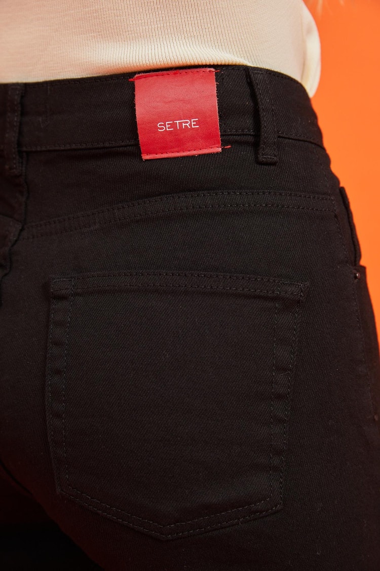 Siyah Yüksek Bel Mom Fit Jean Kadın Jean modelleri