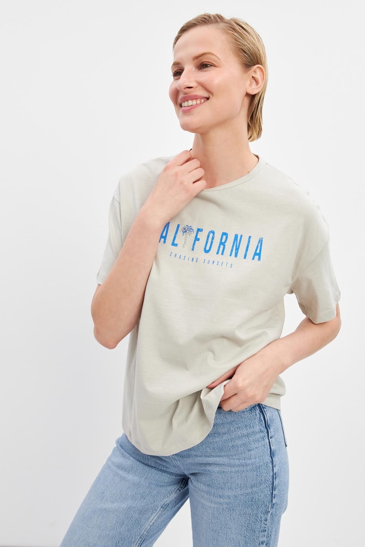 Taş Kısa Kollu Baskılı Bisiklet Yaka T-Shirt Kadın Kategorisiz modelleri