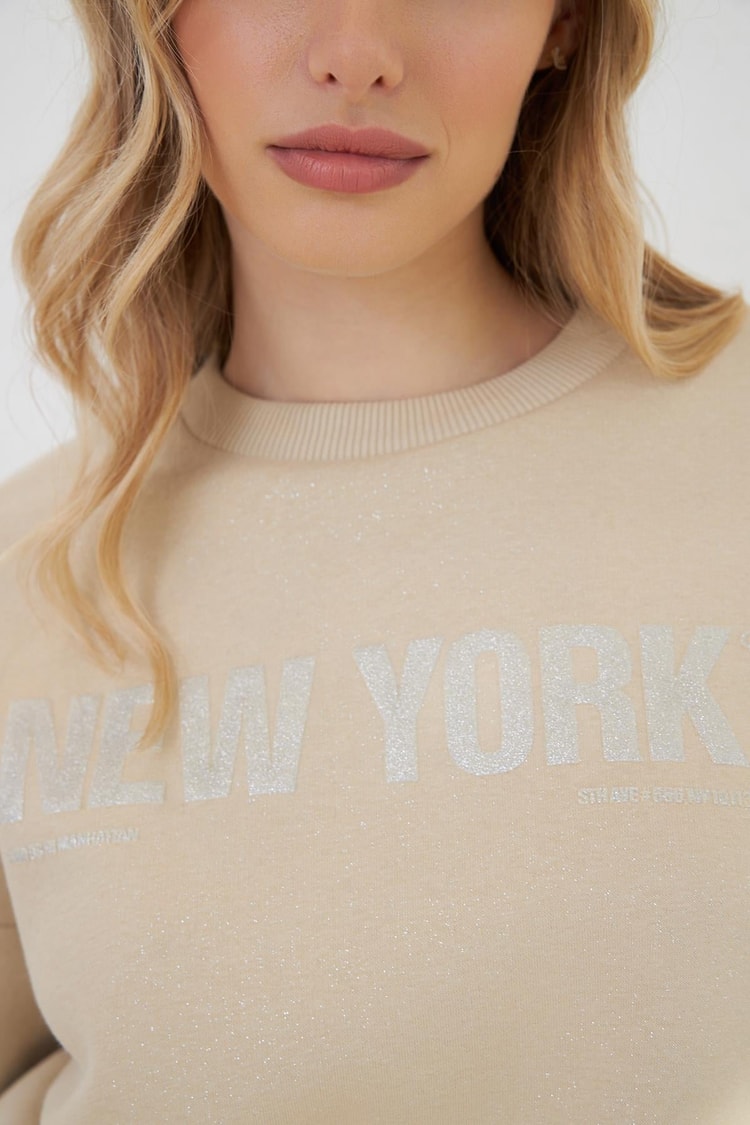 Taş Sim Ve Baskı Detaylı Bisiklet Yaka Uzun Kollu Sweatshirt Kadın Kategorisiz modelleri
