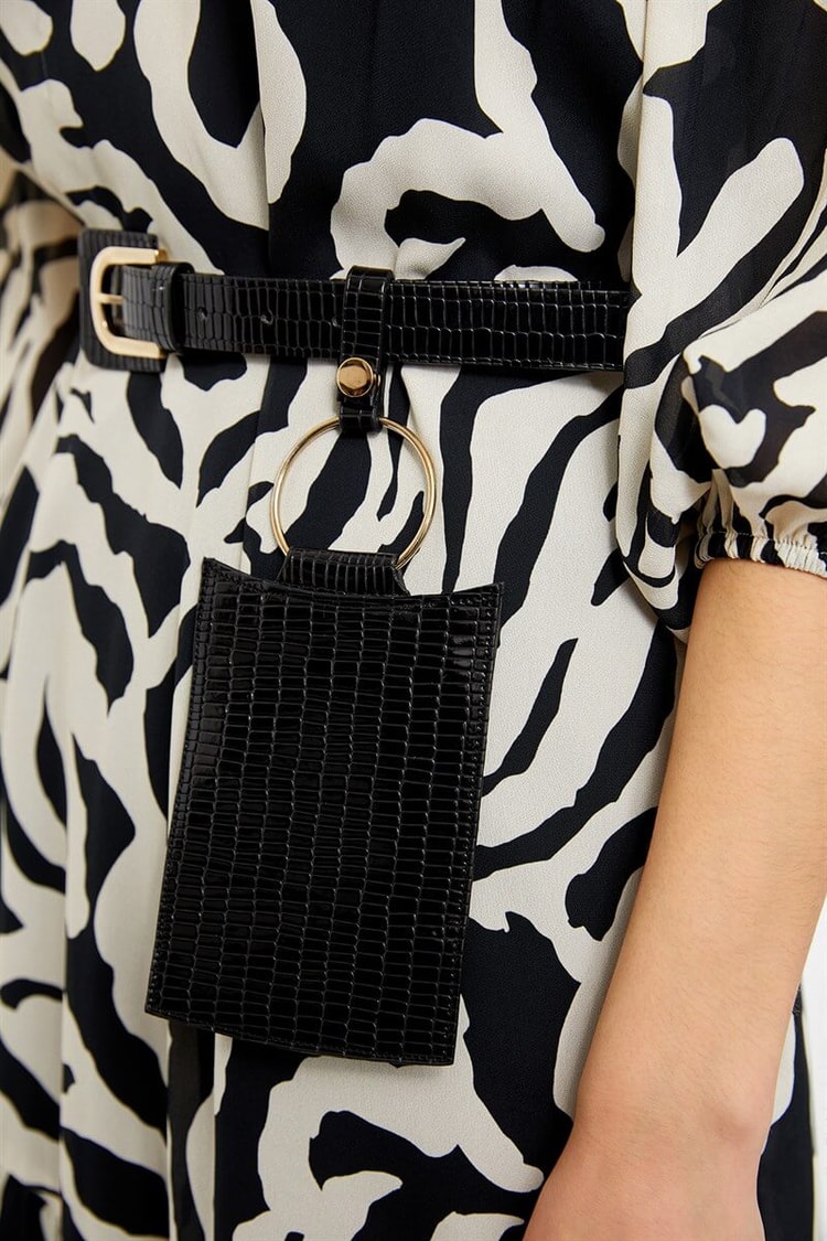 Siyah-Beyaz Modal Rayon Zebra Desenli Çanta Kemerli ElbiseST060S40107501