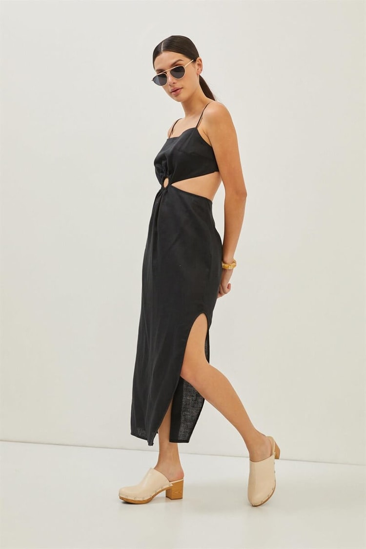 Siyah Cut Out Detaylı İnce Askılı Midi Boy ElbiseST070S40160901