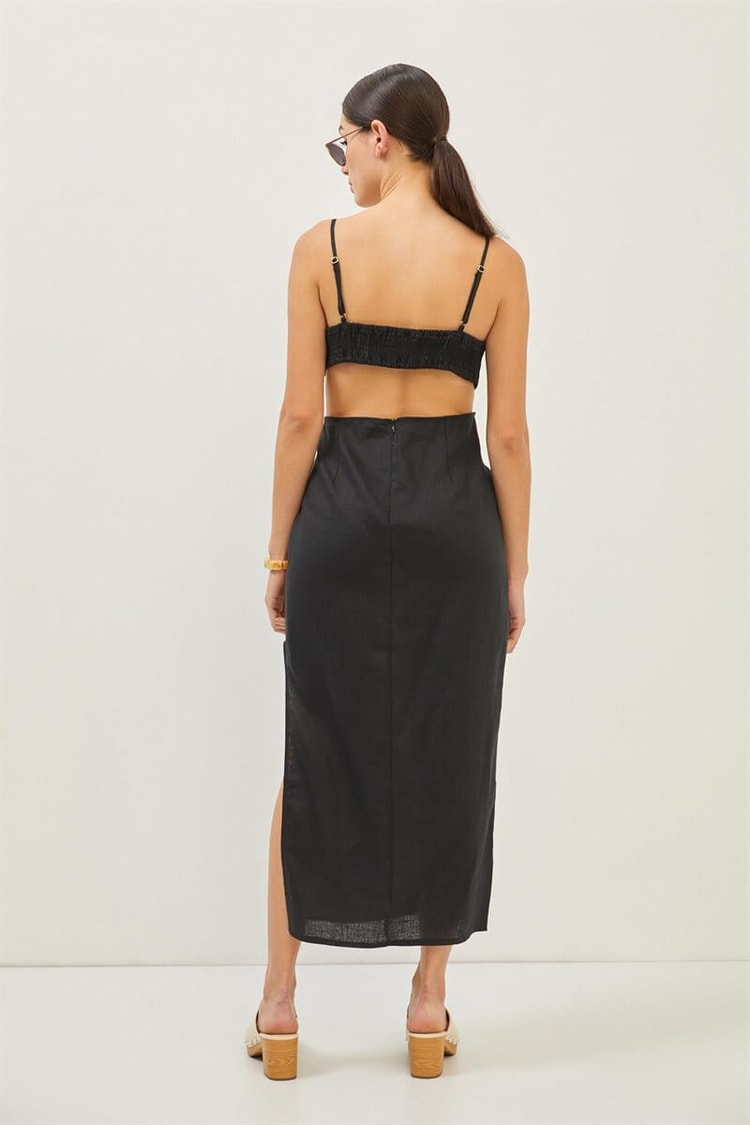 Siyah Cut Out Detaylı İnce Askılı Midi Boy ElbiseST070S40160901