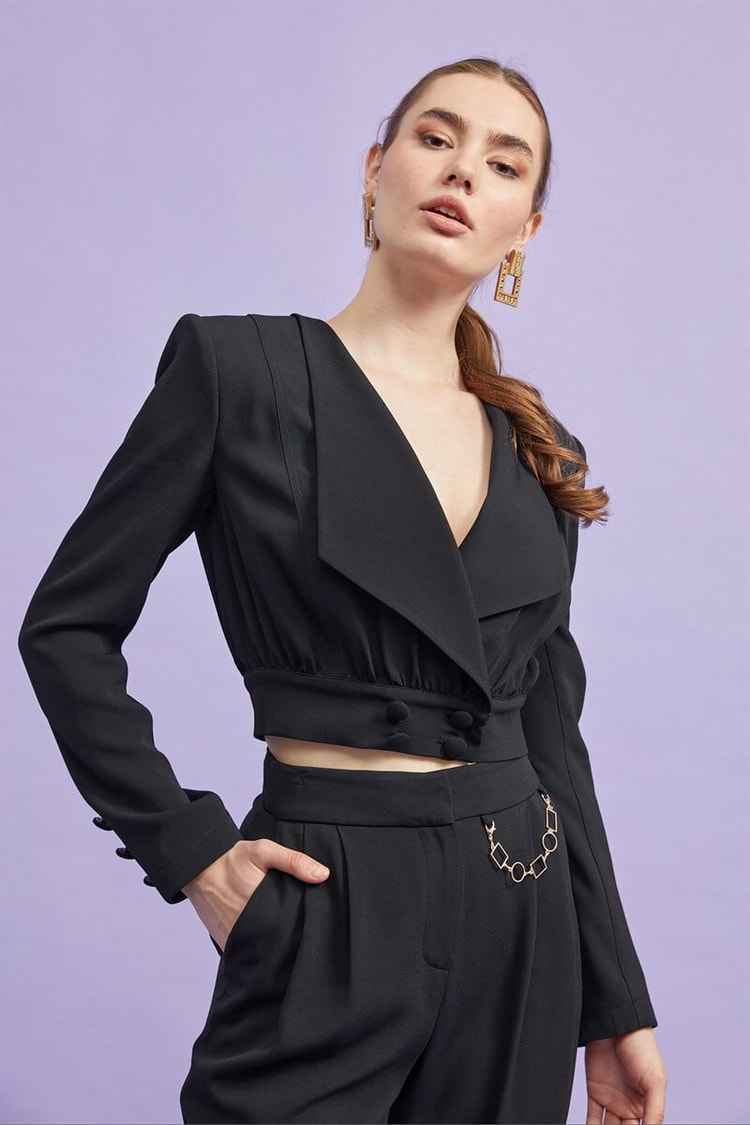 Siyah Düğme Detaylı Crop CeketST060W90247001
