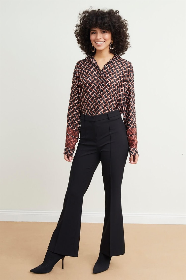 Siyah Flare Paça Kumaş PantolonST060S2036701