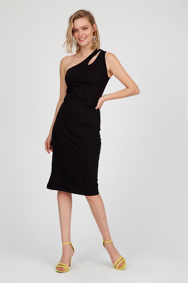 Siyah İp Askılı Mini ElbiseST040S404951