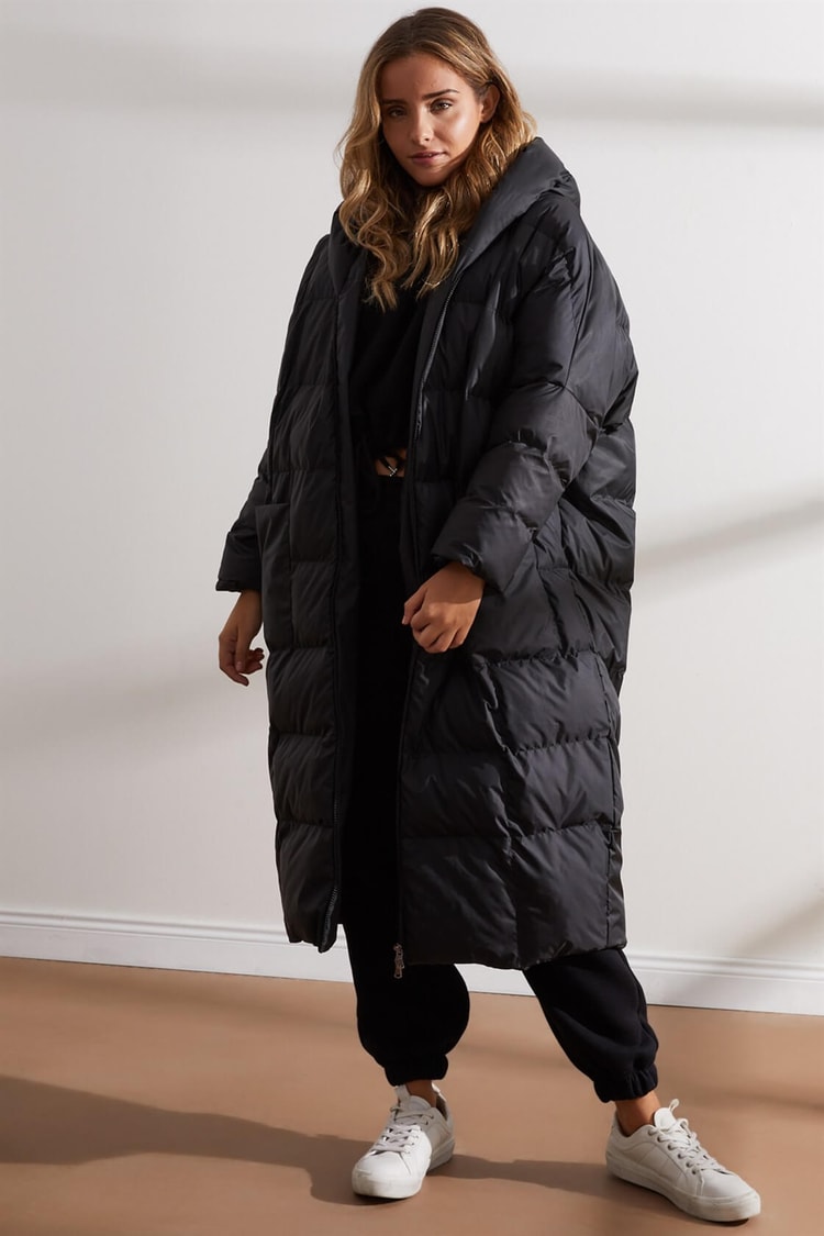 Siyah Kapüşonlu Uzun Puffer MontST050W6411401