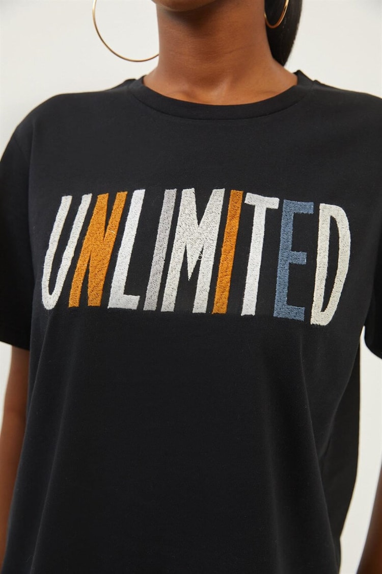 Siyah Kısa Kollu T-ShirtST070S71281002