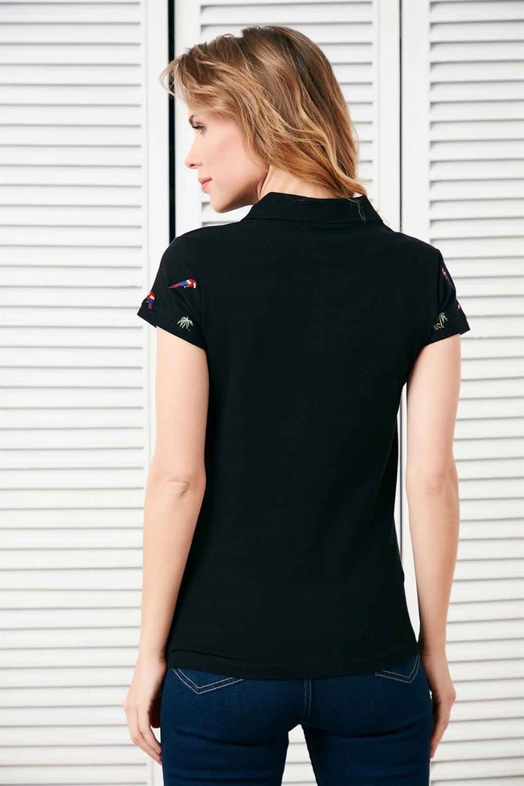 Siyah Kol Nakışlı Polo Yaka T-ShirtST050S7110801