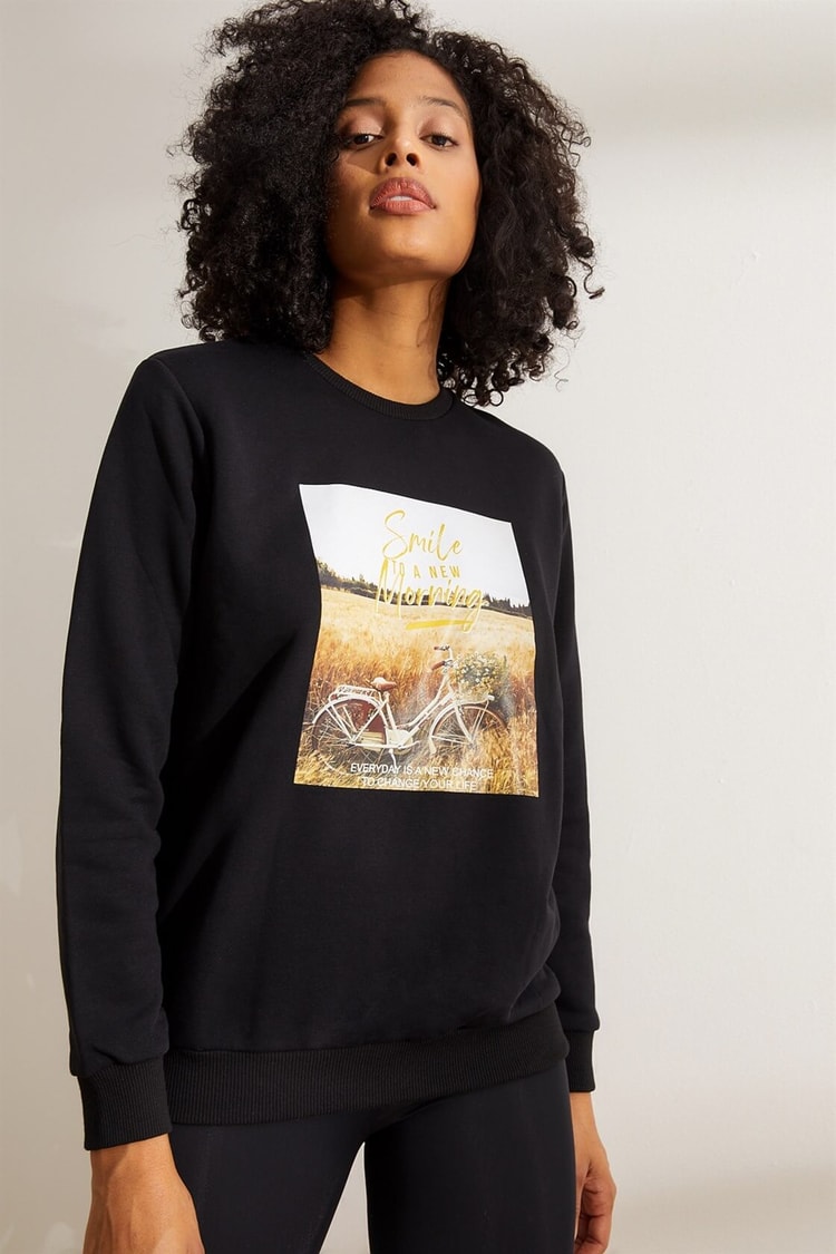 Siyah Önü Baskılı SweatshirtST060W7207101