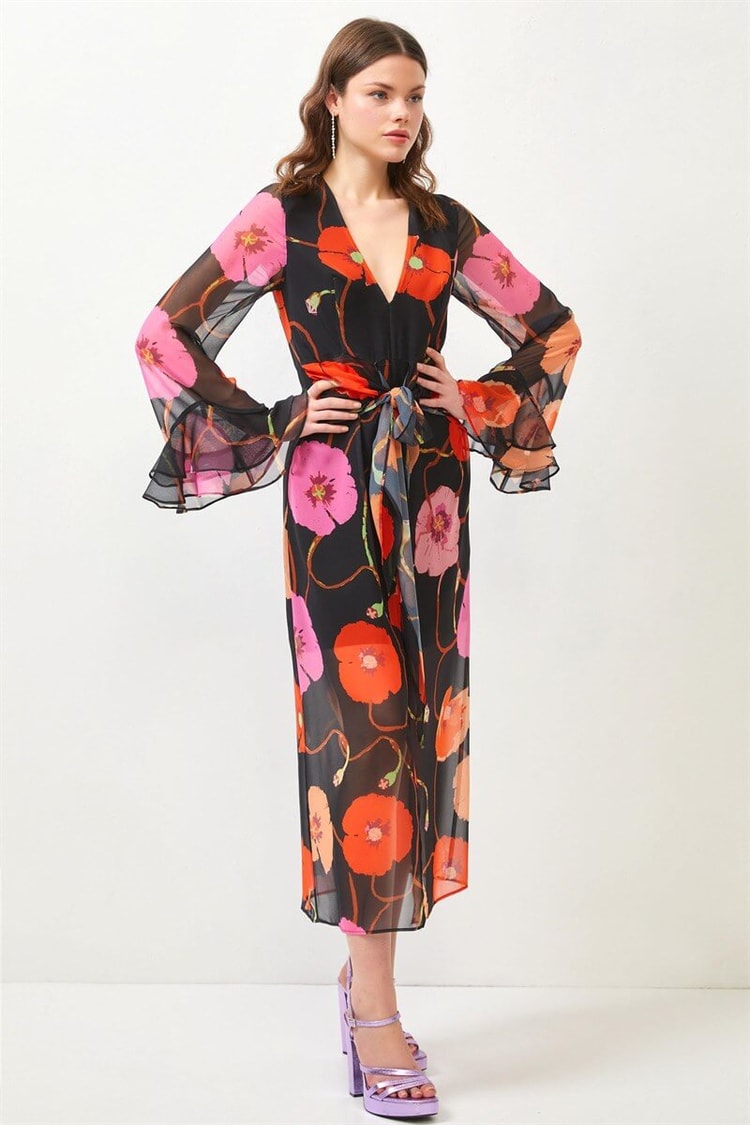 Siyah V Yaka Floral Desenli ElbiseST060S40131501