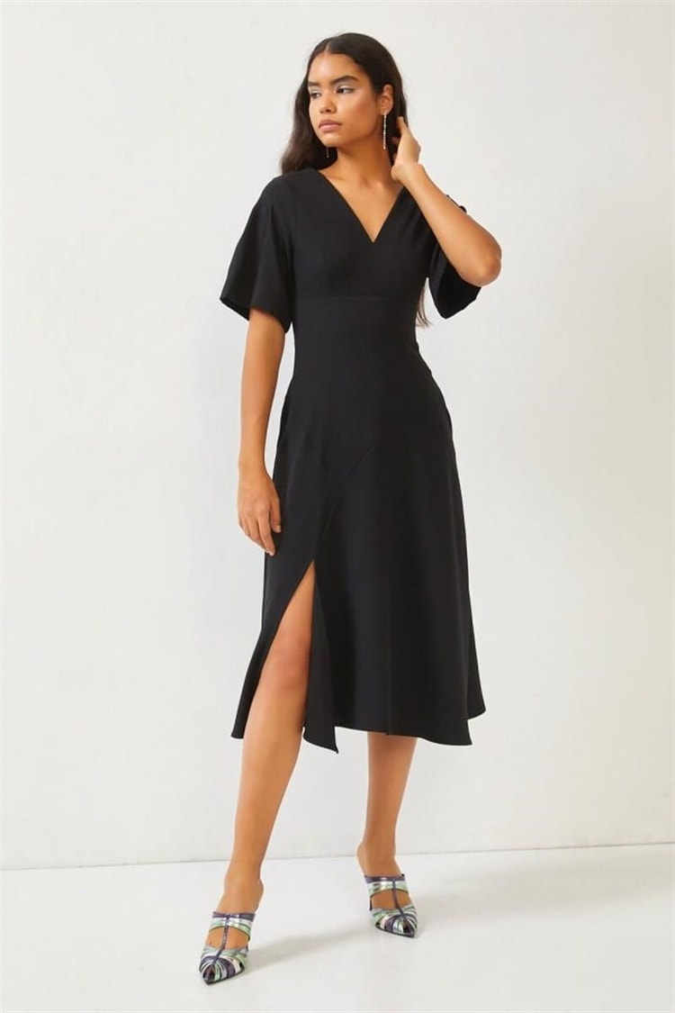 Siyah V Yaka Yırtmaçlı Midi ElbiseST060S40139501