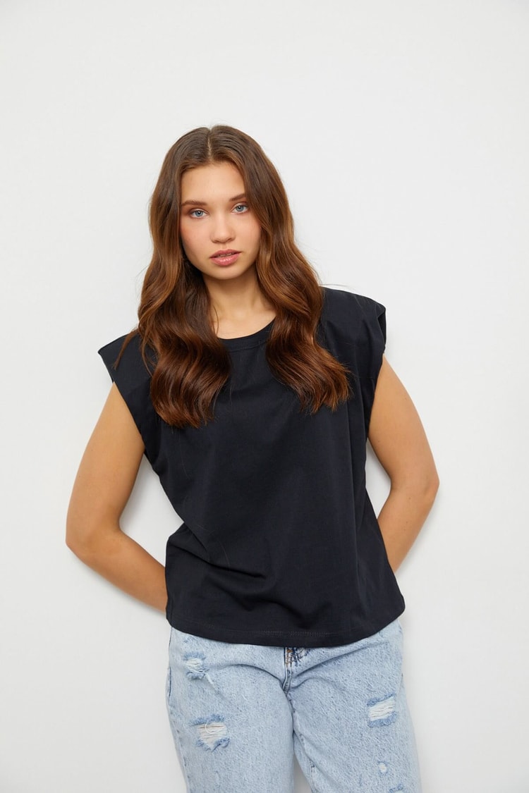 Siyah Vatkalı Pamuk T-ShirtST060S71183001