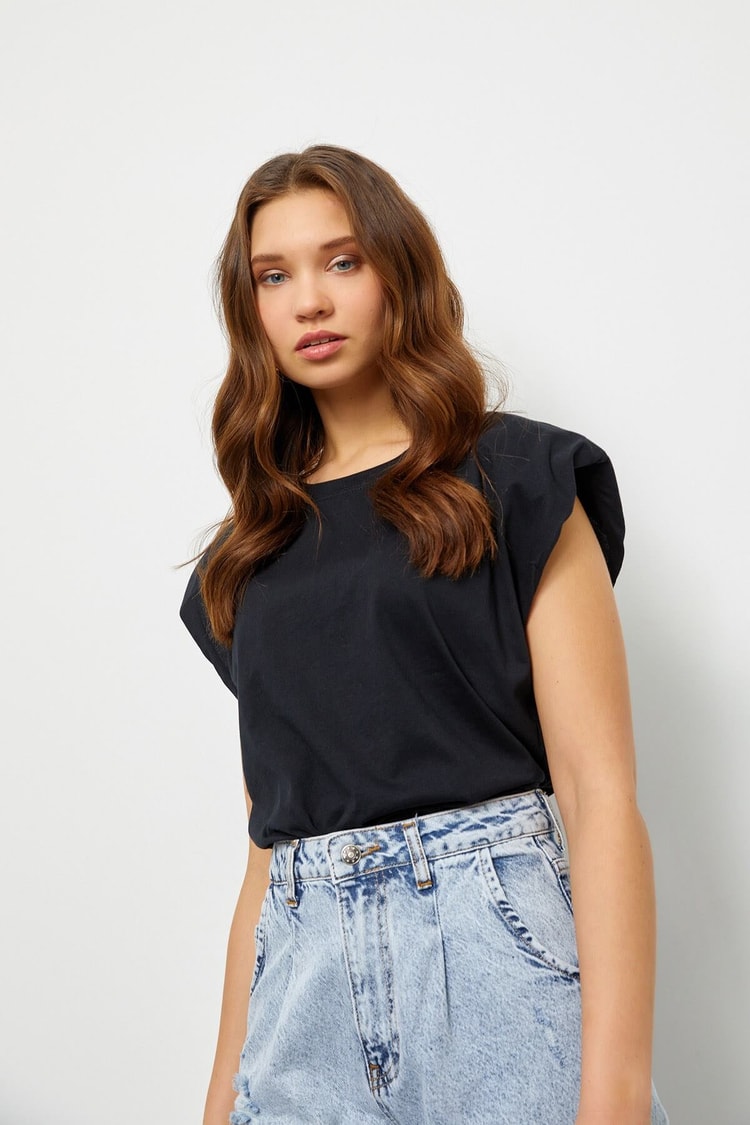 Siyah Vatkalı Pamuk T-ShirtST060S71183001