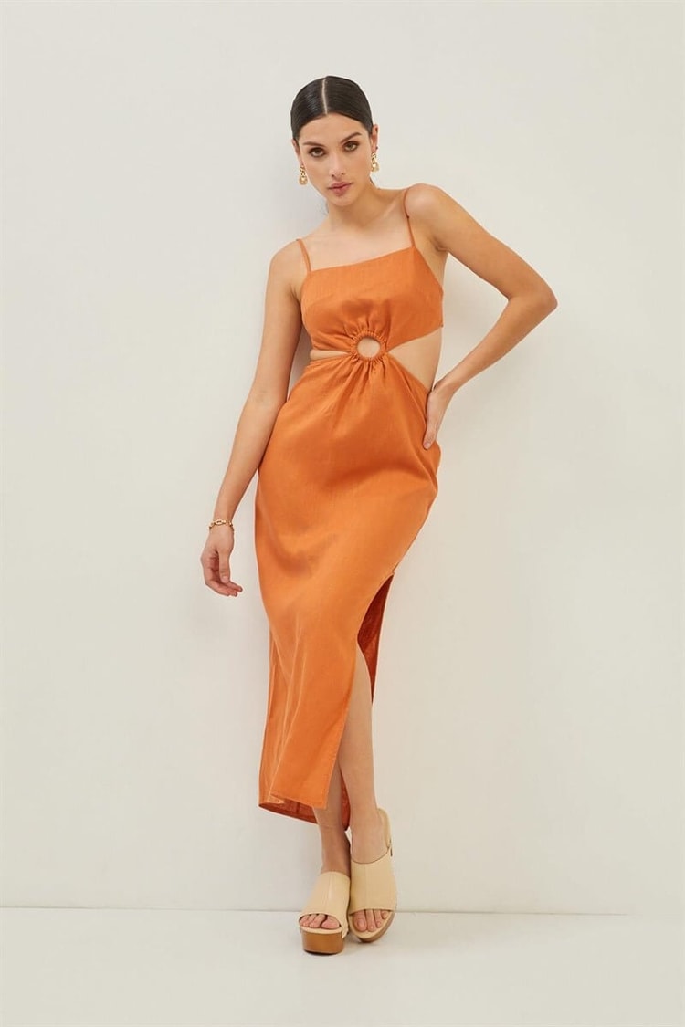Tarçın Cut Out Detaylı İnce Askılı Midi Boy ElbiseST070S40160901