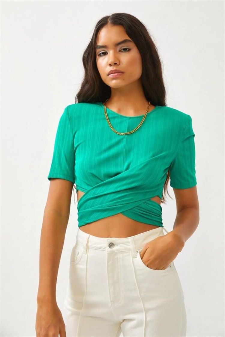 Yeşil Pencere Detaylı Kısa Kollu Crop T-ShirtST060S71260001