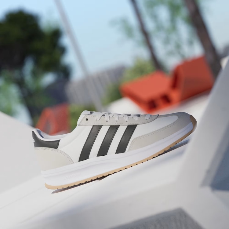 Adıdas Ih8584 Run 70S 2.0 10.9520 Ftwwht/Cblack/Greone Mrd Yuruyus Ayakkabısı