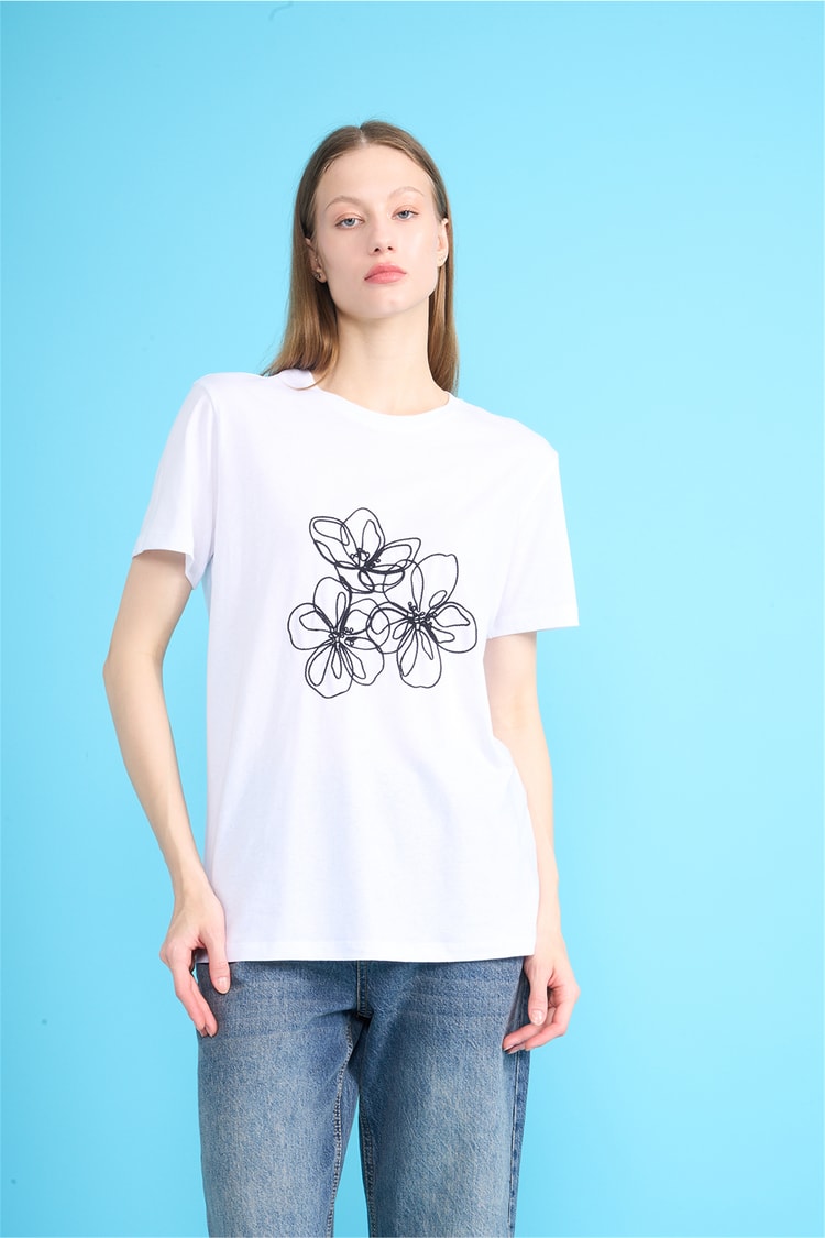 C.K Y26 8903 Fithit Byn B.Yk Regular Nakışlı T-shirt Beyaz