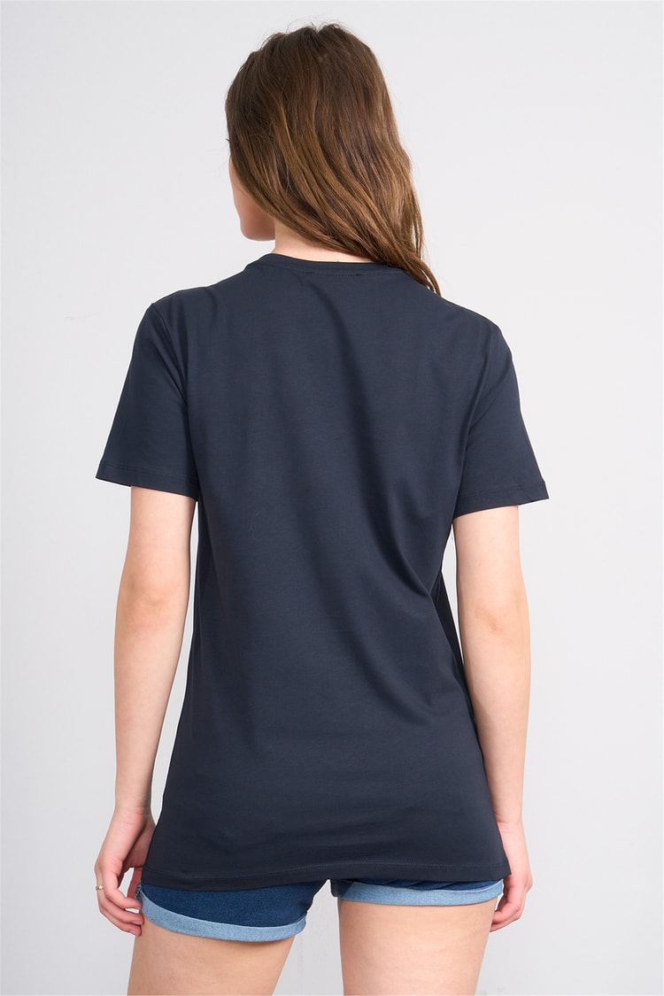 Çetinkaya Fithit 8915 Bayan Bisiklet Yaka Regular Nakışlı T-shirt Lacivert
